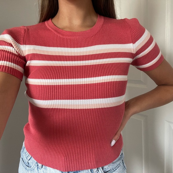 Forever 21 Sweater Tee - Picture 6 of 7